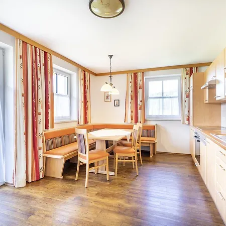 Feriengut Fingerhof Apartamento *