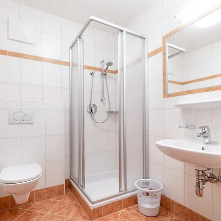 Feriengut Fingerhof Apartamento Flachau